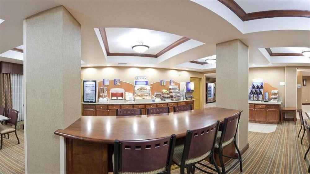 Holiday Inn Express Hotel & Suites Willows By Ihg Esterno foto