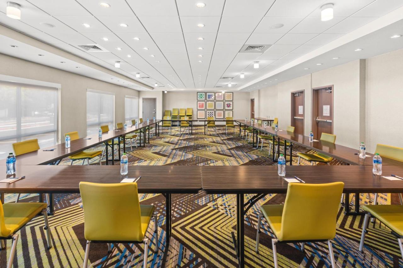 Holiday Inn Express Hotel & Suites Willows By Ihg Esterno foto