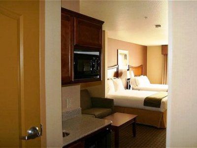 Holiday Inn Express Hotel & Suites Willows By Ihg Esterno foto